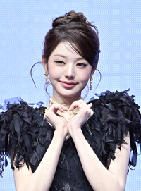 [포토]장원영, 하트 받아 주세요!