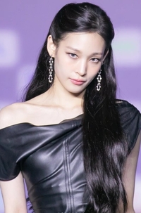 “20만원 에어팟도 고민?” 신세계 외손녀 애니, 재벌 3세의 반전 검소함