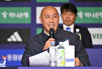 [포토] 출사표 밝히는 화성 차두리 감독