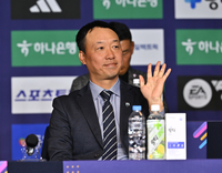 [포토] 박진섭 감독 ‘응원 감사합니다’