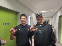 마당에 마운드까지? ‘친정’ 日 레전드가 보증한 SSG 다케다 카드… “KBO서도 증명해낼 것”