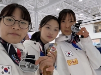 “최민정 빈자리 걱정 마”...‘람보르길리’ 추격하는 여자 쇼트트랙 ‘10대 3총사’