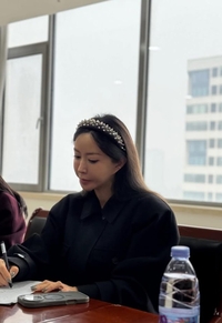 ‘임효성♥’ 슈, 중국에서의 근황 공개… “나는 아직 성장 중”[★SNS]