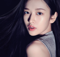 ‘퍼펙트 올킬’ 리더 안유진, 이번엔 3D 글로우로 광채