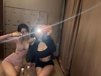 키오프 쥴리·나띠, 밀착 운동복으로 뽐낸 ‘S라인’