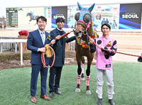 [포토] 스포츠서울배 대상경마 우승 차지한 로쉬