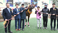 [포토] 로쉬, 제39회 스포츠서울 대상경마 우승 차지!