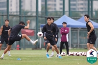 병역 기피 논란 후 4년 만의 프로 무대 복귀, 석현준 선발 출격…최윤겸 감독의 기대 “살려야 한다”[SS현장]