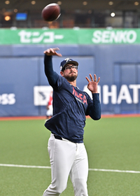 [포토]오릭스와의 연습경기 선발 등판 예정된 데인 더닝