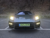 포르쉐 파나메라 GTS: 전소미의 ‘패스트 포워드’처럼,  본능으로 질주하다 [원성윤의 가요타요]