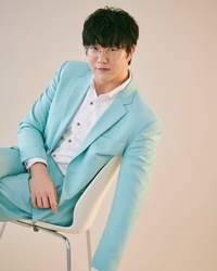 ‘고막 남친’의 귀환… 성시경, ‘더 시즌즈’ 9대 MC 확정