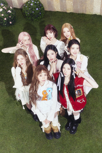 ‘이질적인 쾌감’ 하츠투하츠, ‘벚꽃대전’ 판도 뒤집은 무서운 베팅 [SS뮤직]