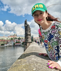 ‘3번의 음주 논란’ 배우 김지수, 프라하에서 여행 사업가 데뷔