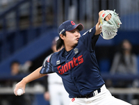 ‘감독님=아버지’ 롯데 정철원, 변명하지 않았다…“경기력으로 보답할 것” [SS미야자키in]