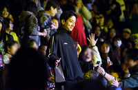 ‘171만원 낙찰’→역시 뜨거운 ‘허훈 인기’…프로농구 올스타 유니폼 경매 ‘최고가 기록’