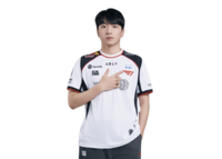 T1의 ‘마지막 자존심’…‘네이비’ 김유민, 오프라인 무대 부진 날릴 ‘절호의 기회’ [SS스타]