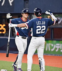 [포토]홈런의 기쁨을 나누는 김도영과 이정후