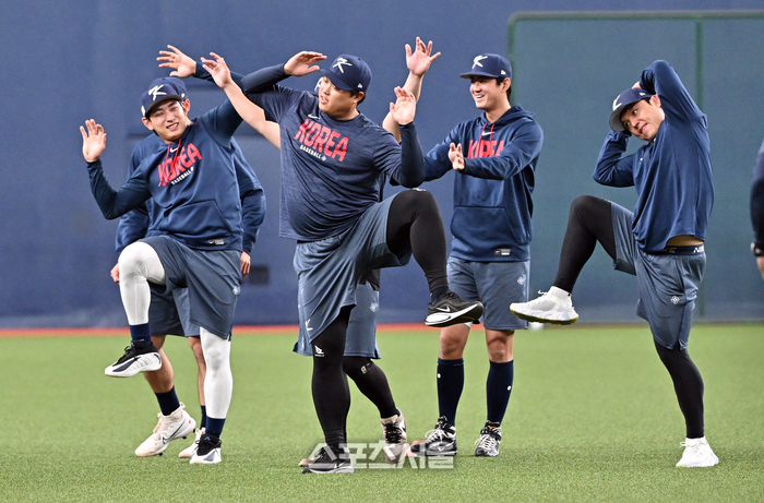 [포토]이정후-류현진, 나란히!
