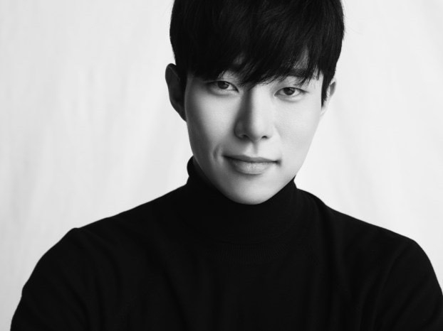 윤종석, 럭키컴퍼니와 동행 시작…배우 유이와 한솥밥[공식]