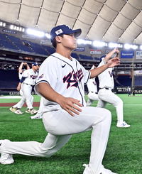 [포토]체코전 준비하는 정우주