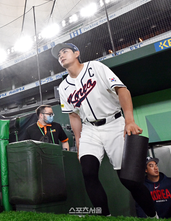 [포토]야구대표팀 이정후, 결전의 장소에...