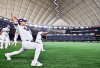 [포토]몸 푸는 정우주