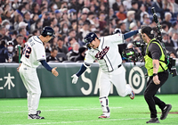 [포토]체코전 만루홈런 문보경, 마이애미 가자!