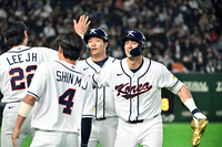 [포토]체코전 나선 위트컴, 연타석 홈런