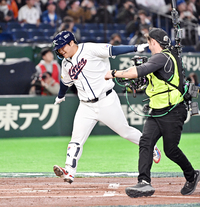 [포토]만루홈런 문보경, 마이애미를 향해!