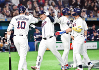 [포토]대표팀 문보경, 체코전 첫 타석 만루홈런