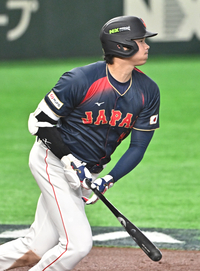 [포토]2루타-홈런에 이어 안타 치는 오타니