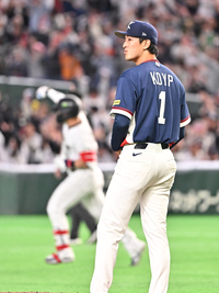 [포토]고영표, 일본 스즈키에게 통한의 2점 홈런 허용