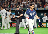 [포토]김혜성, 만루 기회 살리지 못하고...