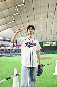 [포토]NCT 쟈니, 시구하러 왔어요!