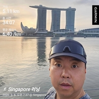 정호영 셰프, 싱가포르에서 “아침 러닝 후 분수 한 모금”