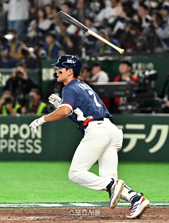 [포토]적시타 치는 김주원