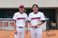 ‘이적생 반란’ 키움, 대만 스프링캠프 종료…MVP 안치홍·박진형