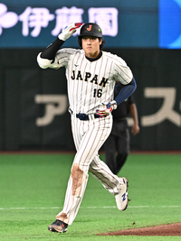 [포토]홈런으로 동점 만든 오타니