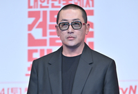 [포토] 하정우 ‘카리스마 눈빛으로’