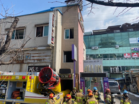 [강원소방]태백, 황지동 상가 화재 신속 진화