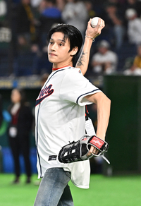 [포토]에이티즈 우영, 힘차게!