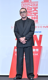 [포토] 하정우 ‘올블랙 패션으로’