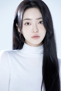 신예 한가경, 엑시스 이앤엠과 전속계약…“배우의 중심축이 되는 동행”