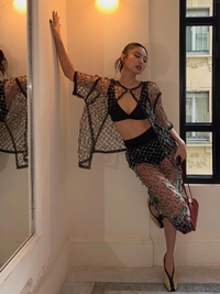 블랙핑크 제니, 속옷 위 망사룩에도 ‘시선 집중’