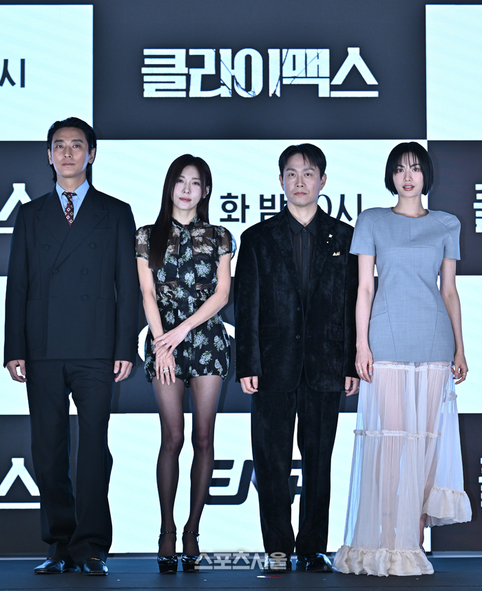 [포토] 주지훈-하지원-오정세-나나 ‘카리스마 포즈’