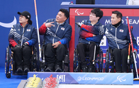 ‘3연승 신바람’ 휠체어컬링 혼성팀, 노르웨이 9-0 완파→예선 4승2패, 점점 보이는 ‘메달’ [2026 밀라노]