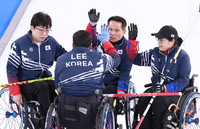 ‘2연패→2연승’ 휠체어컬링 혼성팀, 영국-슬로바키아 연파→예선 3승2패 ‘4위’ 점프 [2026 밀라노]