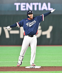 [포토]맹타 휘두르는 문보경