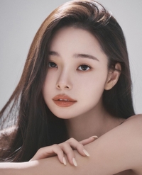 프리지아, ‘짝퉁 논란’ 자숙하더니 이번엔 ‘갤럭시 비하’?