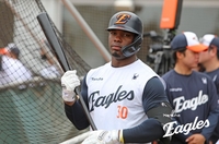 “메이저리그급 구장이다” 한화생명 볼파크에 깜짝 놀란 페라자…돌아온 대전, 남다른 각오 [SS스타]